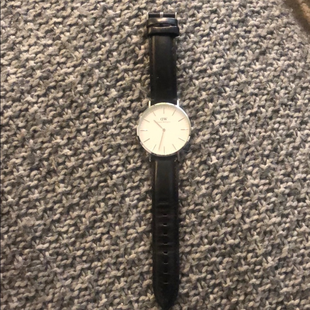 Watch - Picture 5 of 5